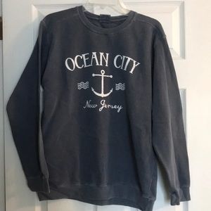 Cute dark blue sweatshirt